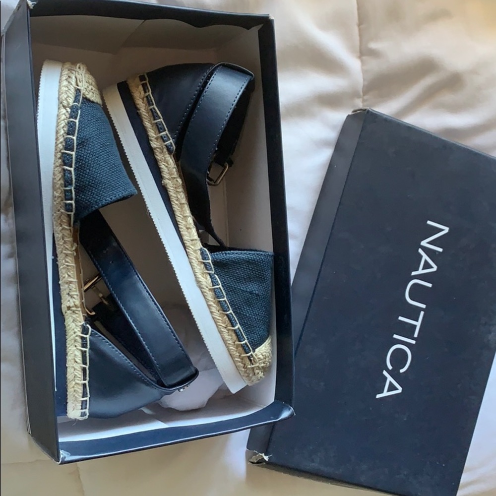 NAUTICA NEVER WORN!!